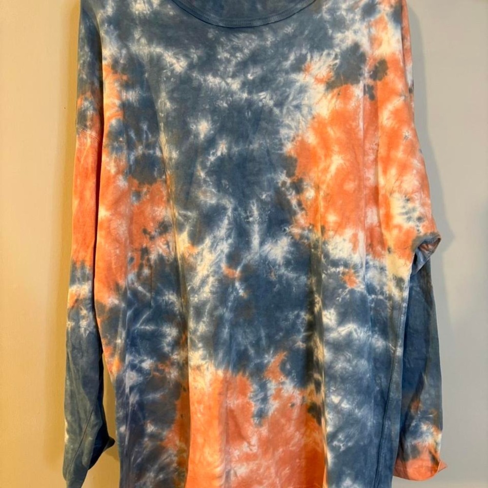 WE THE FREE PEOPLE Long sleeve tie dye top